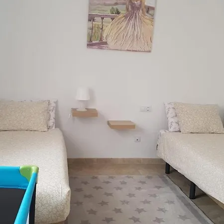 Holiday home Lora Modern & New Townhouse 2 Bedroom