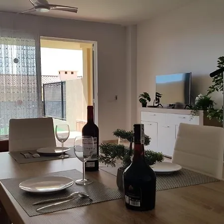 Lora Modern & New Townhouse 2 Bedroom Holiday home